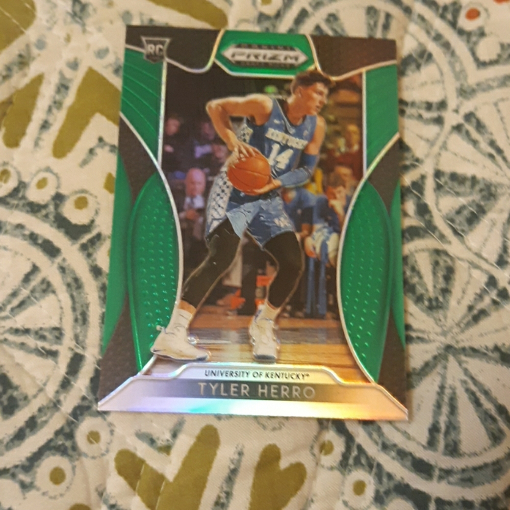 Tyler herro green prizm rookie card